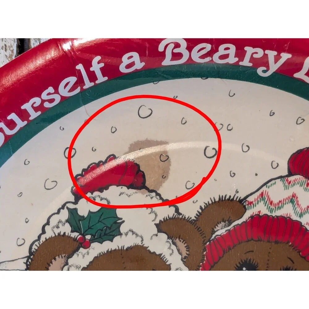 Vintage C.A. Reed Plastic Coated Plates 12 Packs 7 Inch Christmas Bear Carolers